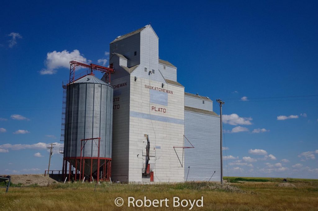 Grain elevator in Plato, SK, summer of 2017. Contributed by Robert Boyd.