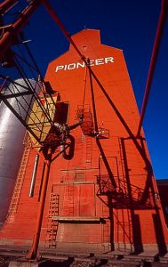 Pioneer grain elevator in Bethune, SK. Copyright by Bob St. Cyr.