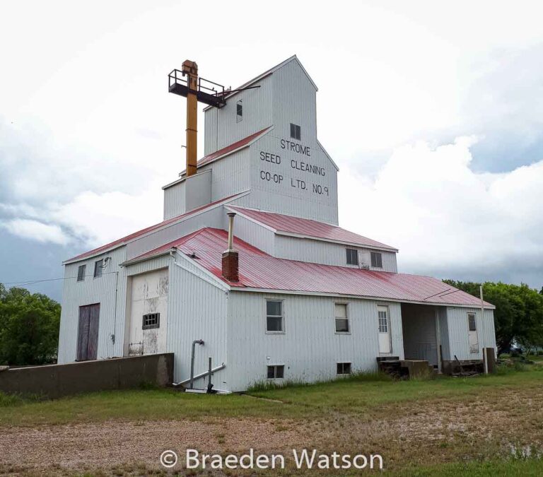 Strome – Grain Elevators of Canada